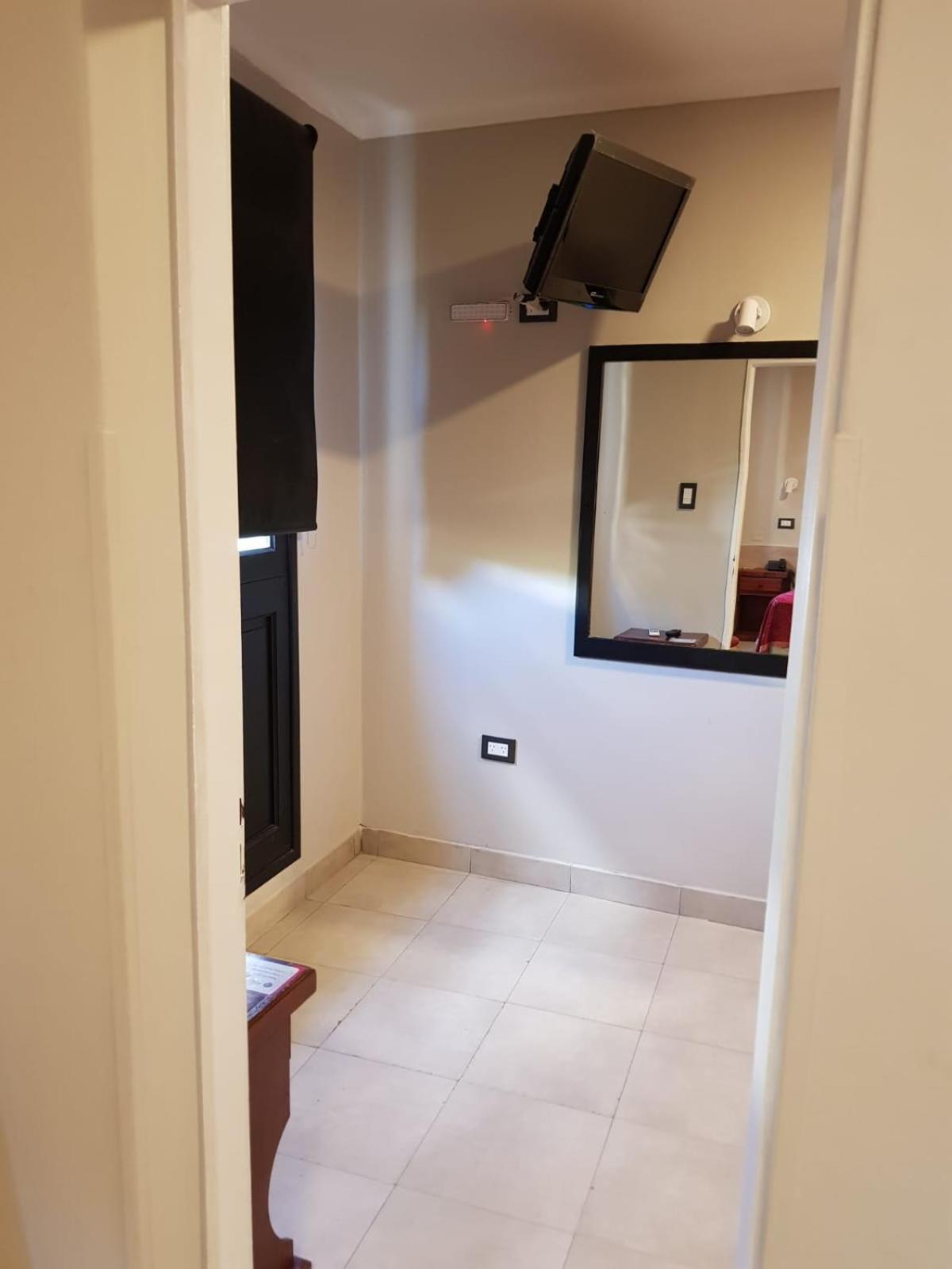 Hotel Marilian II سالتا المظهر الخارجي الصورة